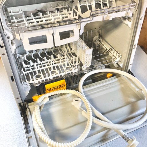 【送料込み】Panasonic 食器洗い乾燥機 NP-TR8