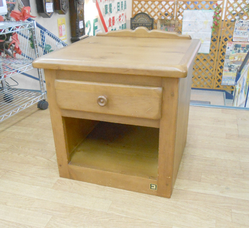 コスガ ナイトテーブル 幅50×奥行48×高さ52.5 木製 サイドテーブル ベッドサイドテーブル 引出し KOSUGA ☆ PayPay(ペイペイ)決済可能 ☆ 札幌市 清田区 平岡