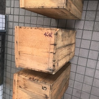 りんご箱×3個セット/3.21まで取りに来られる方の画像