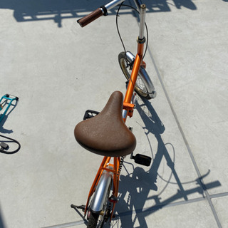 折り畳み自転車の画像