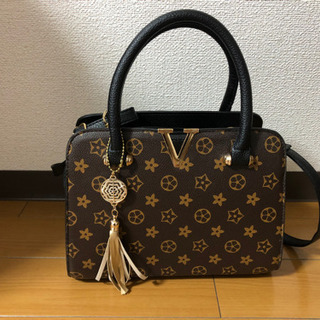Nicole&Dorisのショルダーバッグの画像