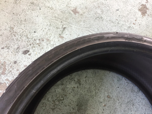 22インチ、タイヤのみ295／25ZR22 ニットー