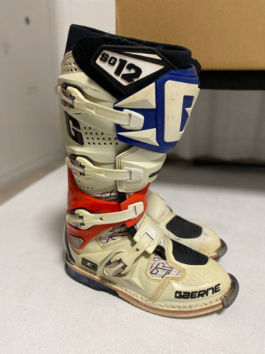 ガエルネSG12 モトクロスブーツ