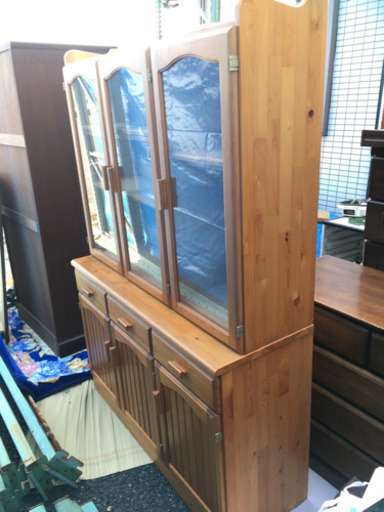 【成約御礼】食器棚/上下分離/棚高さ調節/3ドア収納×3/木製/キッチンインテリア[中古品]¥5,500