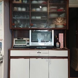 食器棚差し上げます