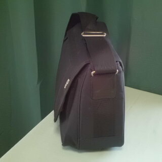 ★　Ｎｉｋｏｎ　カメラショルダーバッグ　（ブラック）　ニコンの画像