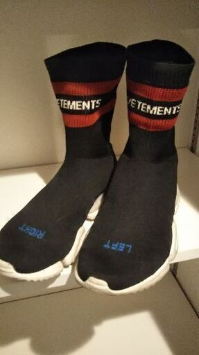 Vetements×Reebokソックススニーカー黒