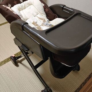 アップリカ ハイローチェアの画像