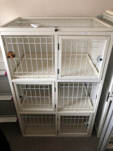 定価31000円　新品同様　ペット用3段ケージ