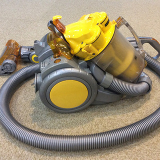 【受付終了】dyson キャニスター型 掃除機の画像