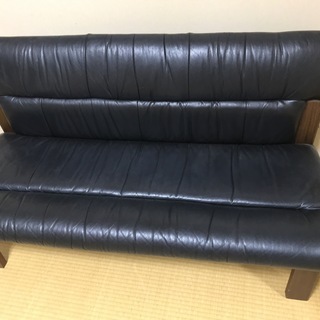長椅子　革