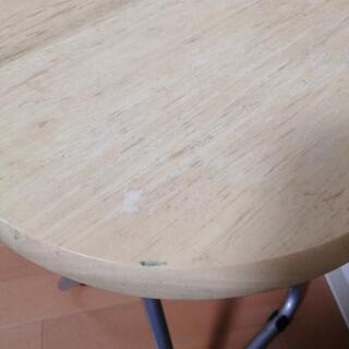 引渡決定済　折り畳み椅子の画像