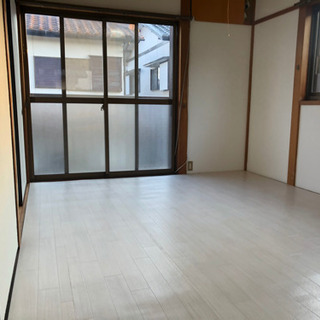 敷金礼金0円‼️管理費0円❗️駐車場2台❗️駅、スーパー近くに有り❗️