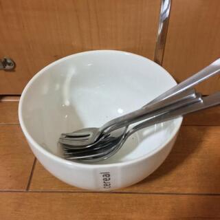 コップやお皿の画像