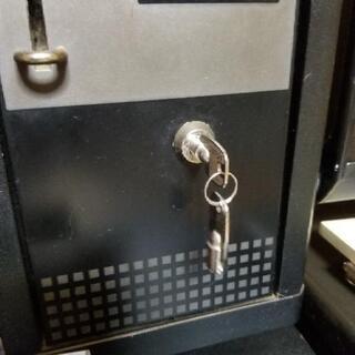 今週日曜日まで！大至急！《業務用レーザーカラオケ》多分ジャンク品！？の画像