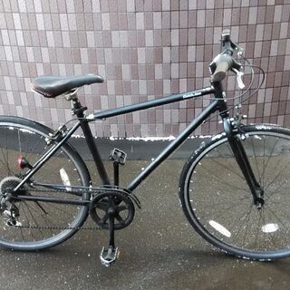 《商談成立》《市内配達料無料》《防犯登録料込み》中古車クロスバイク　ブラック　700x28Ｃ　６段切り替えの画像