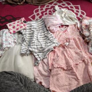 赤ちゃん服の画像