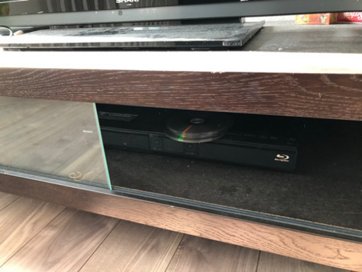 断捨離中　60インチテレビ