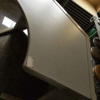 コーナーデスク、２つ 無料！の画像