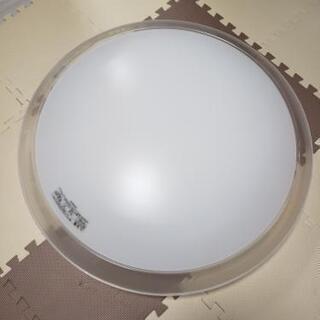 LEDシーリングライト(~8畳用) 3500円 HITACHI ...
