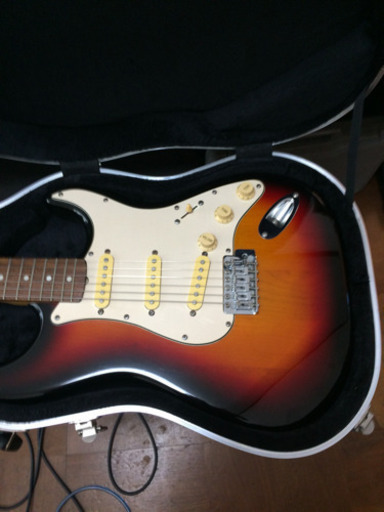 フェンダーストラトサンバーストになります値引きしました