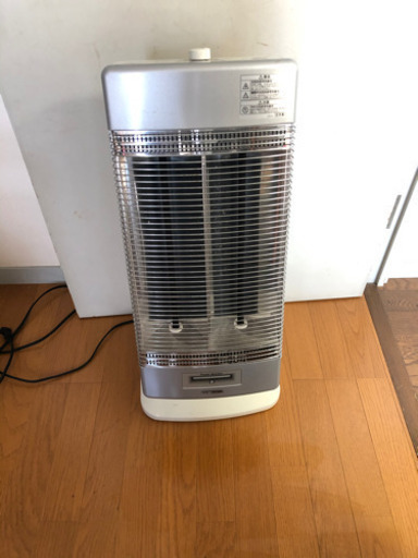 コロナ　首振り機能付き　遠赤外線ストーブ