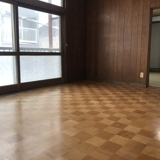 大家直☆初期費用完全0円☆住居、事務所、荷物置場に用途多様☆大型車庫と物置付☆資材置場・作業場にも最適☆駐車3台可能☆ご自身でDIY可！ご自由にお使いいただけます！！ − 北海道