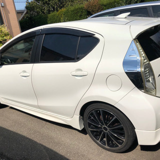 アクア車検3年7月まであり、スタッドレス付きで込み込みポッキリの値段です。の画像