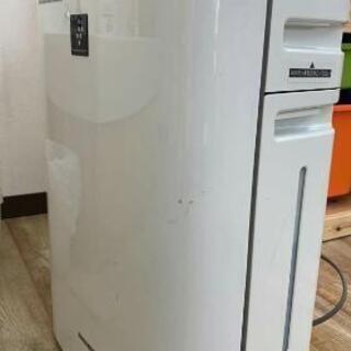 SHARP 空気清浄機 2012年製の画像