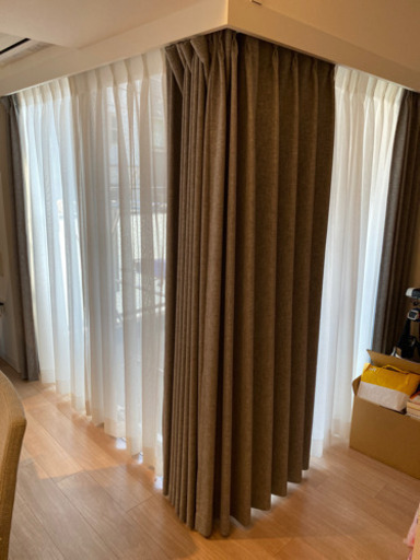 KNOCKS希望ヶ丘ファミリータイプ部屋カーテン