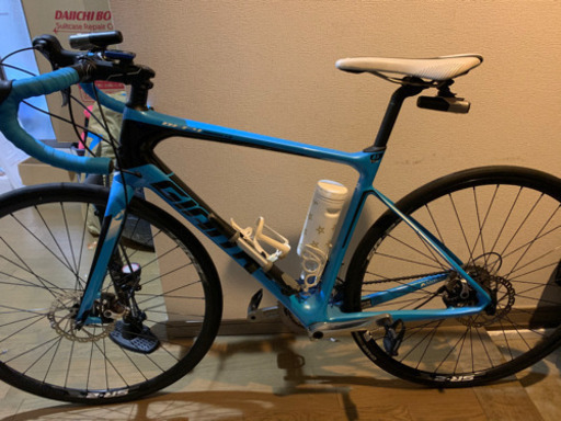 GIANT DEFY ADVANCED3 2015モデル　ロードバイク