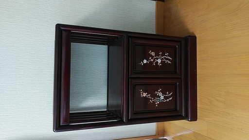木製の棚