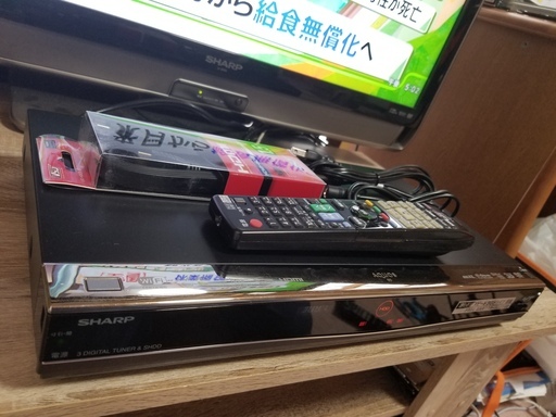 ☆とことん録画！3チューナー/1TB！シャープAQUOS BD-T1500☆