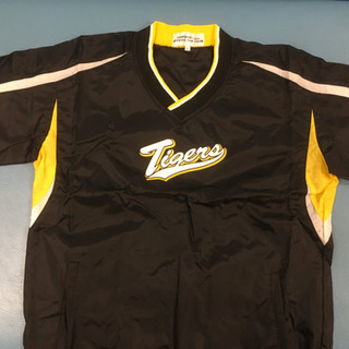 【新品未使用品】阪神タイガースウィンドシャツM-L