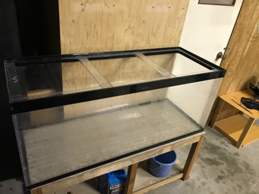 アクリル水槽　中古