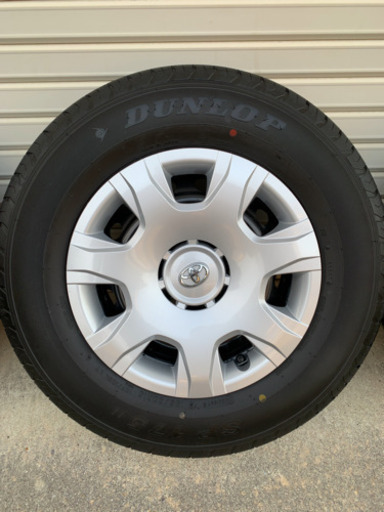 【商談中】トヨタハイエース、純正品タイヤホイール付4本セット、未使用、195/80R15