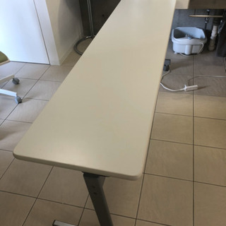 【値引き】2つセット　テーブル　長机　可動式　バラ売りokの画像
