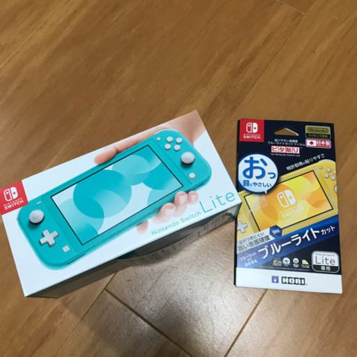 ニンテンドースイッチライト☆保護シール付き