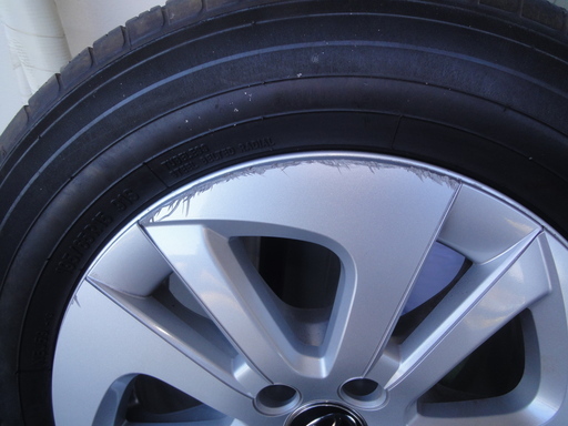 プリウス純正ホイール　195/65/R15　4本