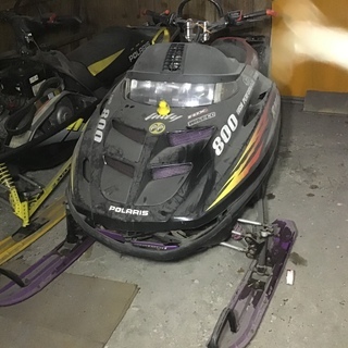スノーモービル　ポラリスRMK800 バック付き