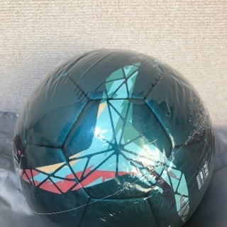 新品キプスタ　KIPSTA サッカーボールの画像