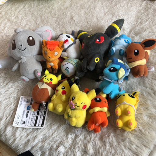 最終値下げ　ポケモン　大量　ぬいぐるみ　ピカチュウ 、イーブイ  など 13体