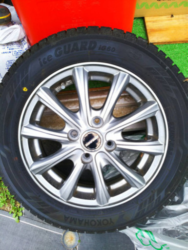 タイヤ　YOKOHAMA 美品　14インチ