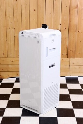 DAIKIN ダイキン　加湿ストリーマ空気清浄機　ACK55T-W　2017年製　ホワイト　14畳/8.5畳　2.7L　住まい