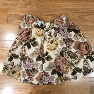 スカートの画像