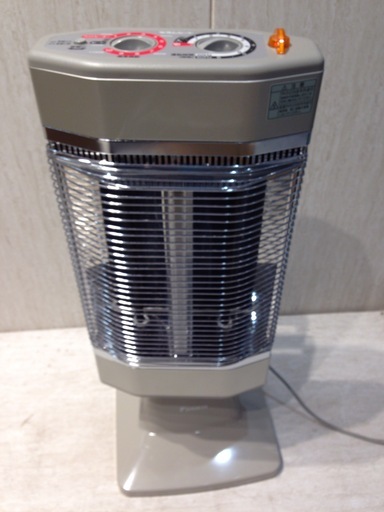 ★1523★DAIKIN　ダイキン　セラムヒート　ERFT11LS　遠赤外線暖房機　2010年製　暖房器具　遠赤ストーブ　動作OK