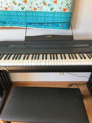 カシオ電子ピアノ