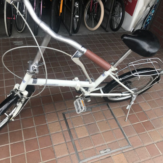 20インチ　折り畳み自転車　ホワイト