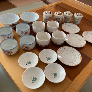 【新品】湯呑み・グラス・おちょこ・お皿等74点まとめ売りの画像
