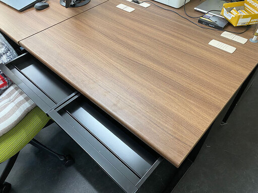 スチール製平机